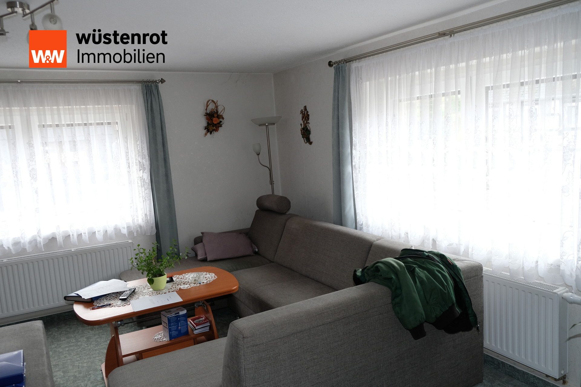 Immobilienangebot - Mülsen / Mülsen Sankt Niclas - Alle - Charmantes Einfamilienhaus mit Nebengebäude im Herzen von Sankt Niclas