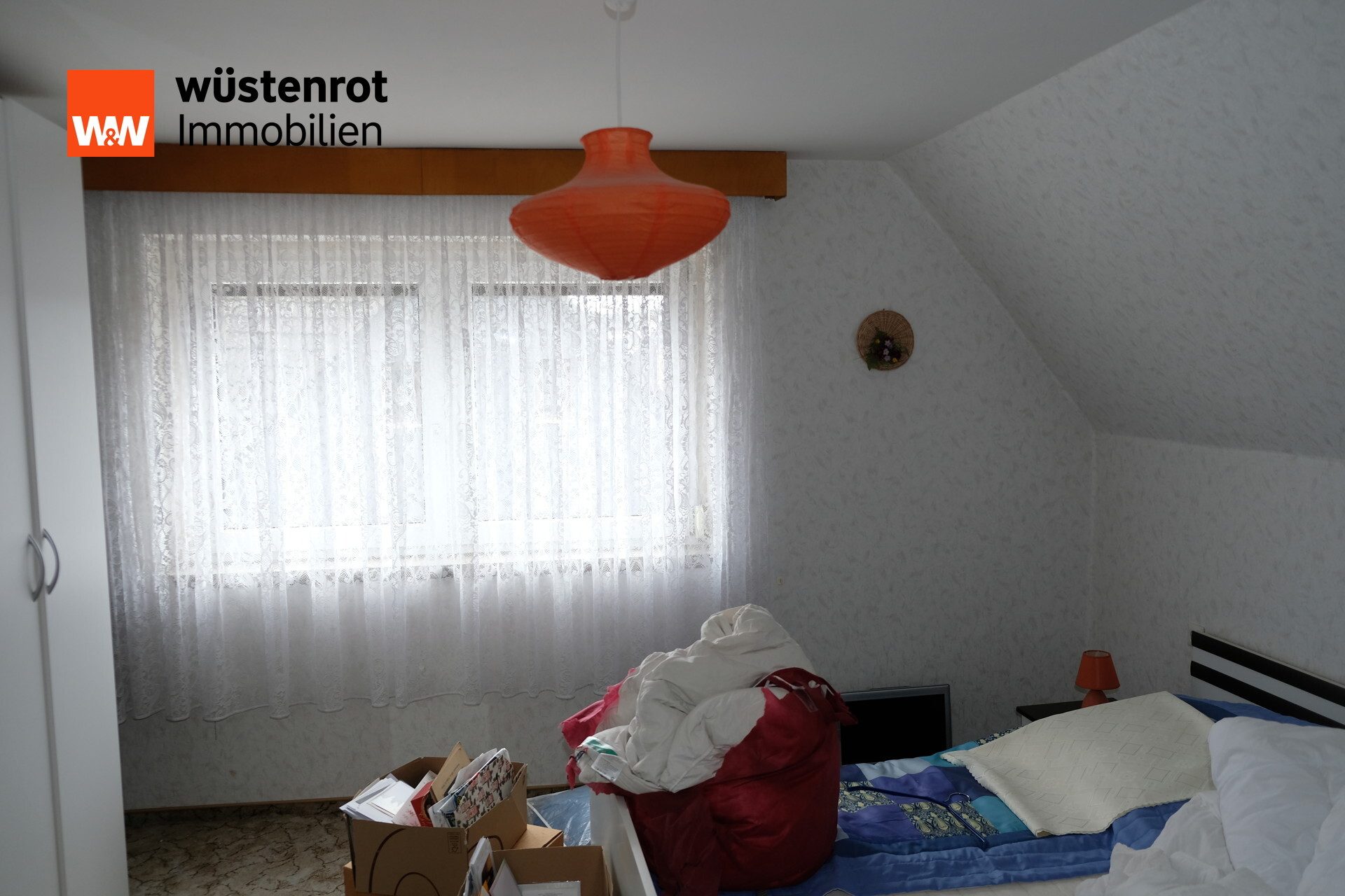 Immobilienangebot - Mülsen / Mülsen Sankt Niclas - Alle - Charmantes Einfamilienhaus mit Nebengebäude im Herzen von Sankt Niclas