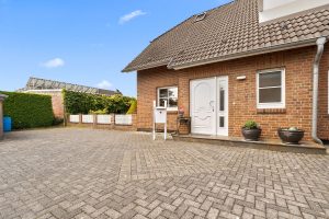 Immobilienangebot - Langenfeld - Alle - Reserviert: Mit 3D und Video: Ihr neues Familienparadies in Langenfeld: Stilvolles Einfamilienhaus mit Wellnessoase & Garten