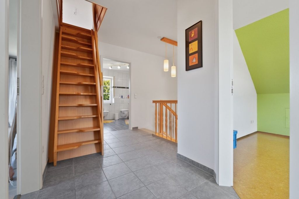 Immobilienangebot - Langenfeld - Alle - Reserviert: Mit 3D und Video: Ihr neues Familienparadies in Langenfeld: Stilvolles Einfamilienhaus mit Wellnessoase & Garten