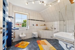 Immobilienangebot - Langenfeld - Alle - Reserviert: Mit 3D und Video: Ihr neues Familienparadies in Langenfeld: Stilvolles Einfamilienhaus mit Wellnessoase & Garten