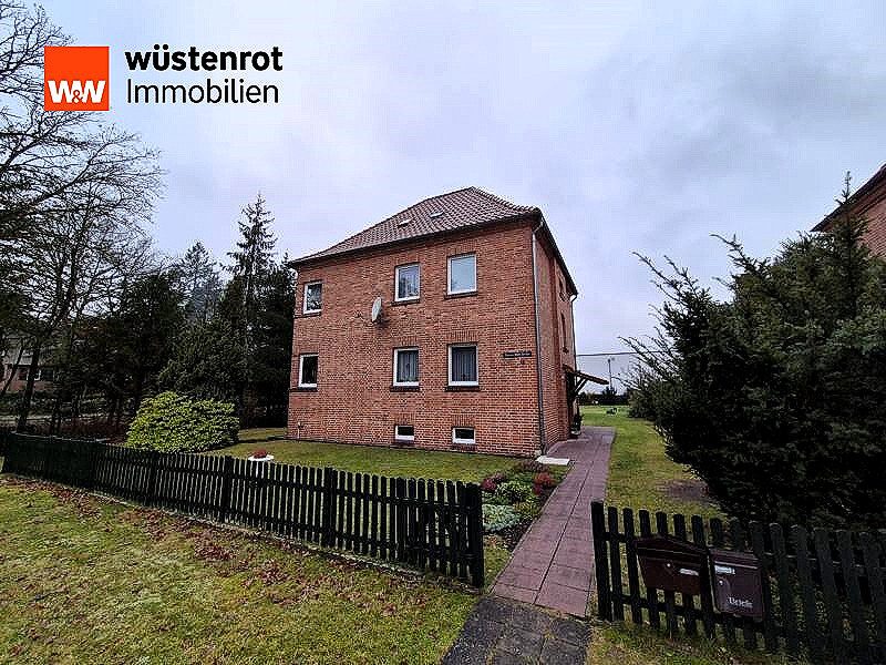 Immobilienangebot - Grabow - Alle - Gepflegtes Stadthaus mit Keller - ohne Außenprovision - Mietfreie Übergabe möglich