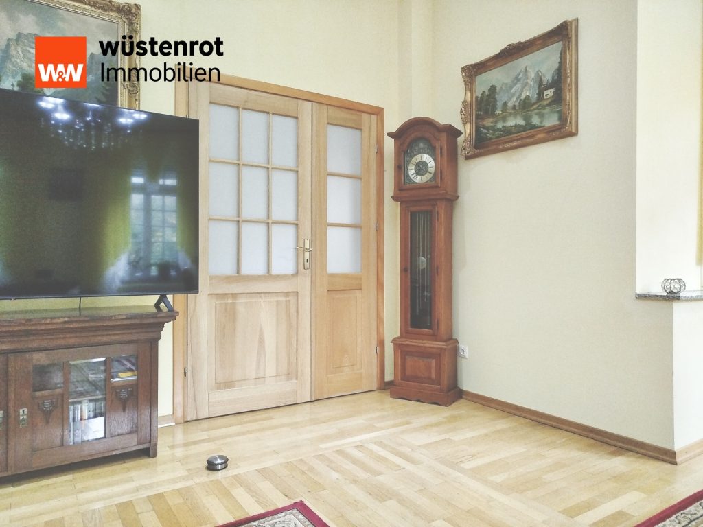Immobilienangebot - Neustadt an der Weinstraße - Alle - Jugendstilvilla: Repräsentatives, kernsaniertes MFH mit 5 Wohneinheiten für Anleger o.  Selbstnutzer