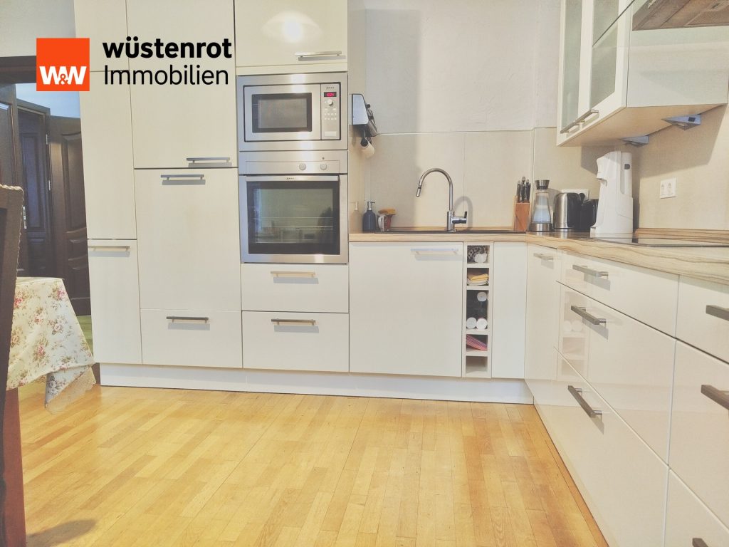 Immobilienangebot - Neustadt an der Weinstraße - Alle - Jugendstilvilla: Repräsentatives, kernsaniertes MFH mit 5 Wohneinheiten für Anleger o.  Selbstnutzer