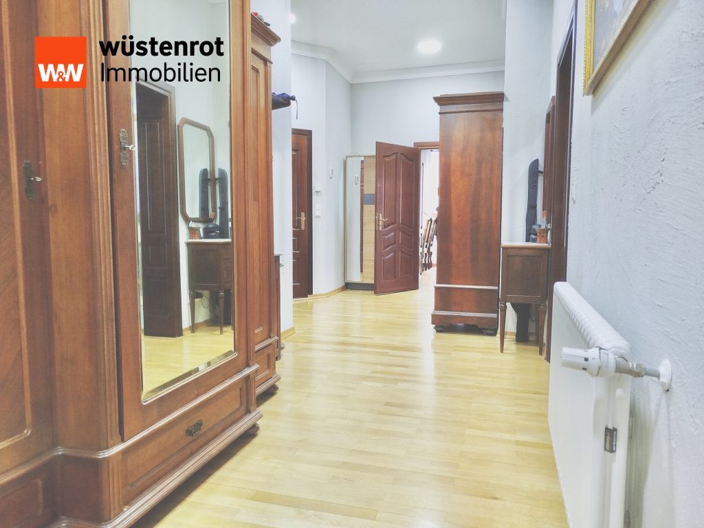 Immobilienangebot - Neustadt an der Weinstraße - Alle - Jugendstilvilla: Repräsentatives, kernsaniertes MFH mit 5 Wohneinheiten für Anleger o.  Selbstnutzer