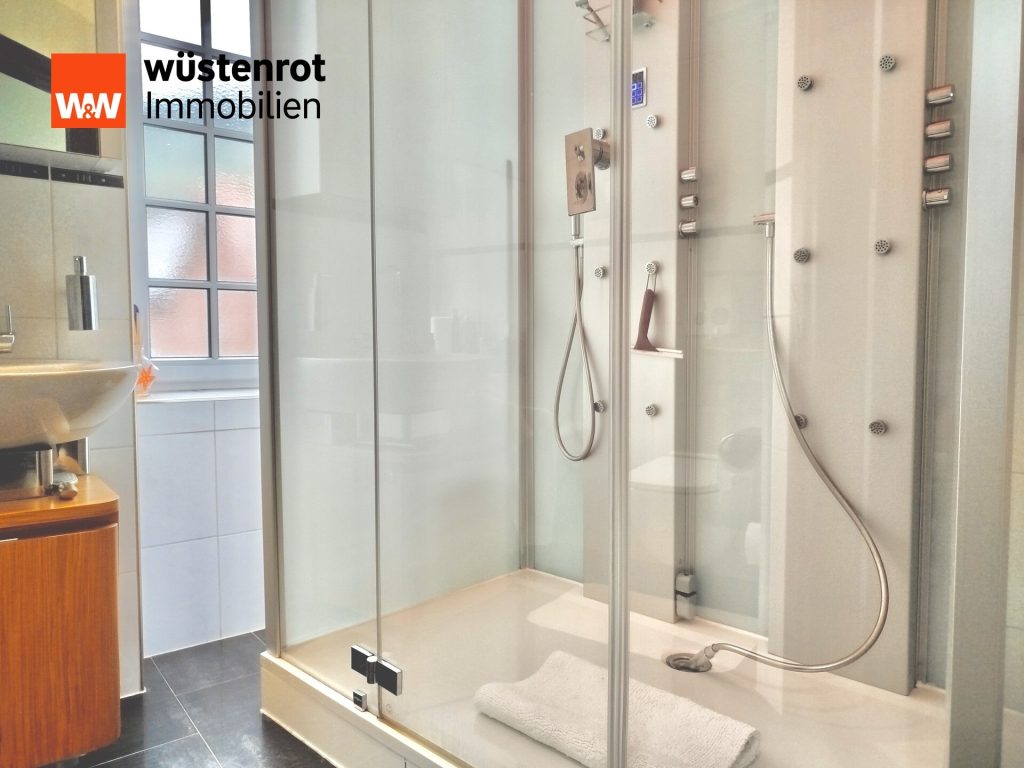 Immobilienangebot - Neustadt an der Weinstraße - Alle - Jugendstilvilla: Repräsentatives, kernsaniertes MFH mit 5 Wohneinheiten für Anleger o.  Selbstnutzer