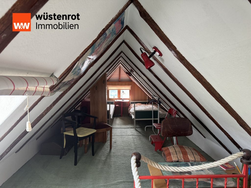 Immobilienangebot - Solingen / Gräfrath - Alle - Einzigartiges Zweifamilienhaus im Landschaftsschutzgebiet von Solingen Gräfrath mit Stall und Weideflächen