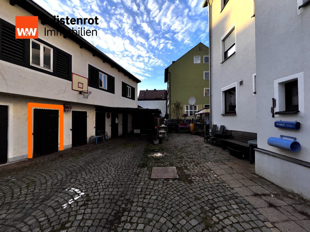 Immobilienangebot - Weiden - Alle - Attraktive Wohnung im 2. Obergeschoss in zentraler Lage in Weiden – ideal als Kapitalanlage