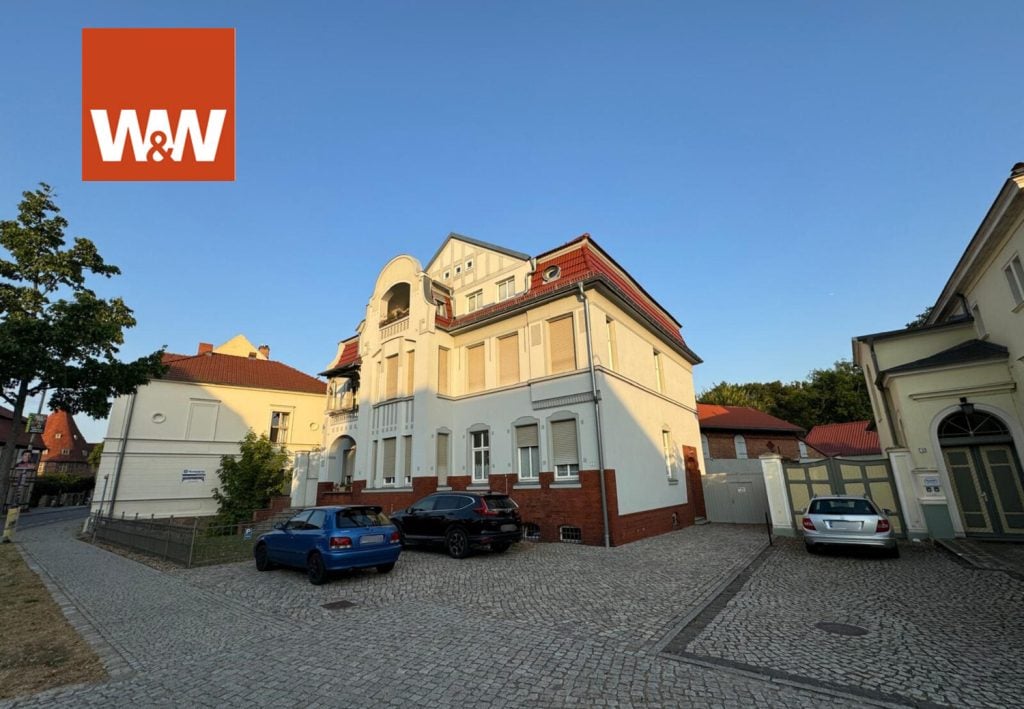 Immobilienangebot - Treuenbrietzen - Alle - Mehrfamilienhaus mit weiterem Potenzial ohne Investitionsstau in guter Lage zu verkaufen.