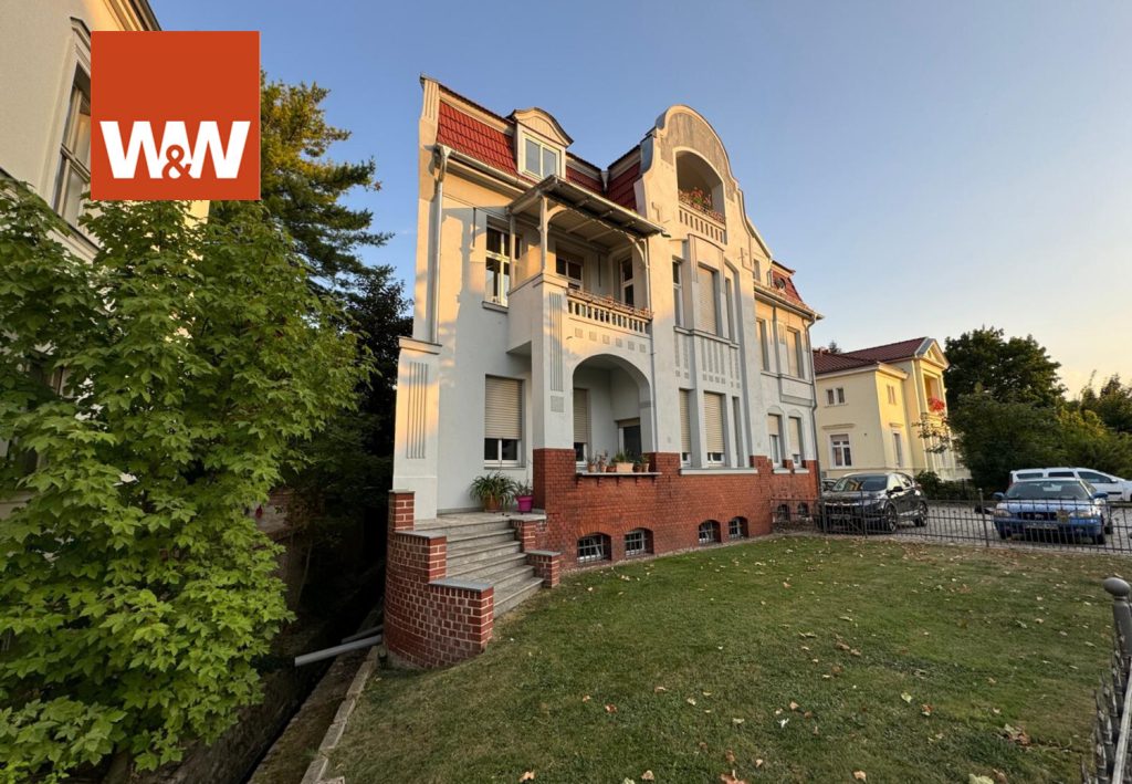 Immobilienangebot - Treuenbrietzen - Alle - Mehrfamilienhaus mit weiterem Potenzial ohne Investitionsstau in guter Lage zu verkaufen.
