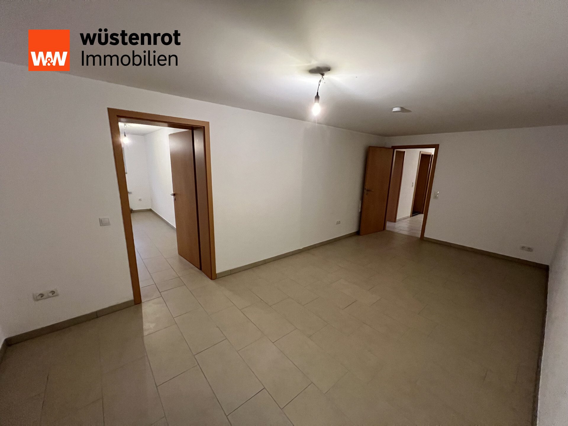Immobilienangebot - Gundelsheim - Alle - Großzügige 4-Zimmer-Wohnung in Gundelsheim