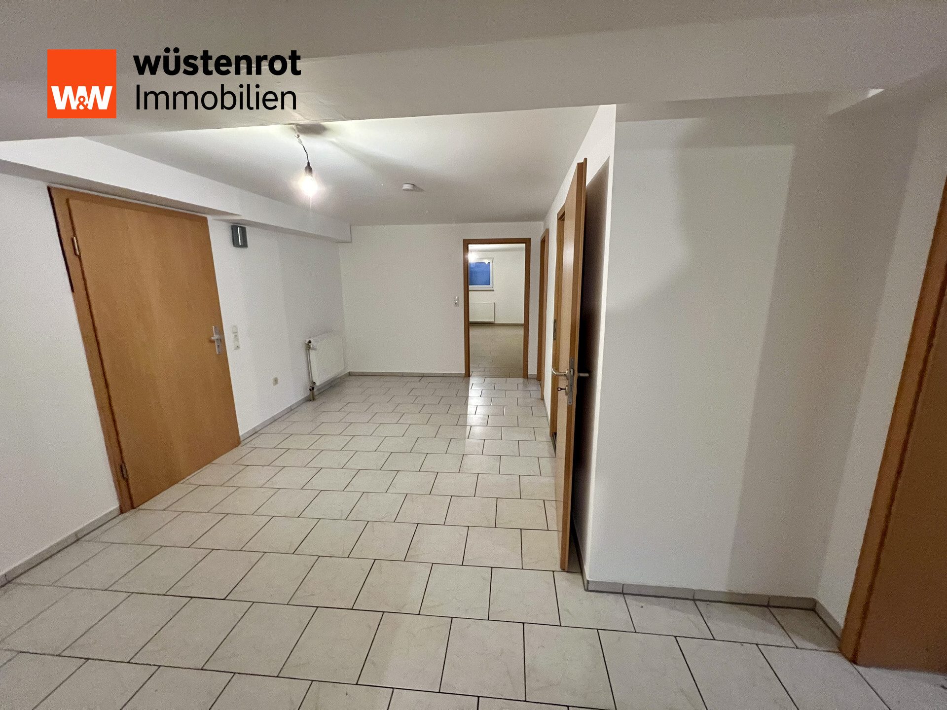 Immobilienangebot - Gundelsheim - Alle - Großzügige 4-Zimmer-Wohnung in Gundelsheim
