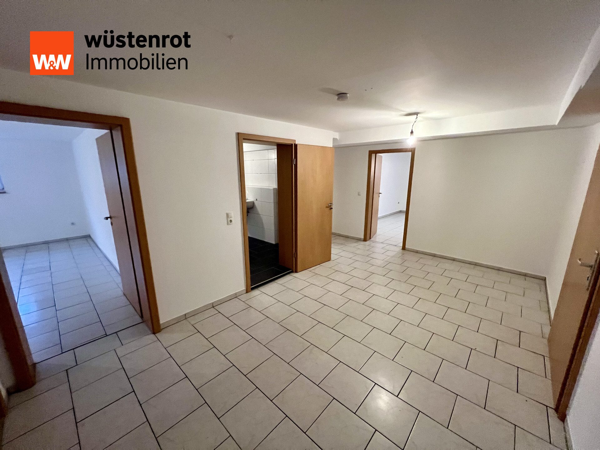 Immobilienangebot - Gundelsheim - Alle - Großzügige 4-Zimmer-Wohnung in Gundelsheim