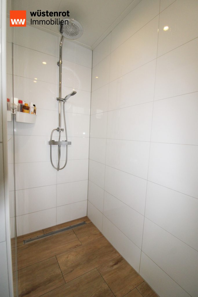 Immobilienangebot - Bunde - Alle - Sehr schön und liebevoll renoviertes, kernsaniertes Stadthaus im Herzen von Ostfriesland.