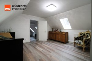 Immobilienangebot - Bunde - Alle - Sehr schön und liebevoll renoviertes, kernsaniertes Stadthaus im Herzen von Ostfriesland.