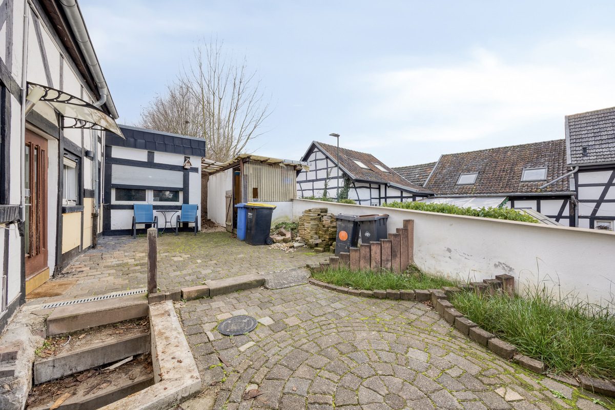 Immobilienangebot - Kerpen - Alle - Reserviert: Mit 3D: Historisches Fachwerkhaus nahe der Horremer Innenstadt in ruhiger Lage mit Einliegerwohnung