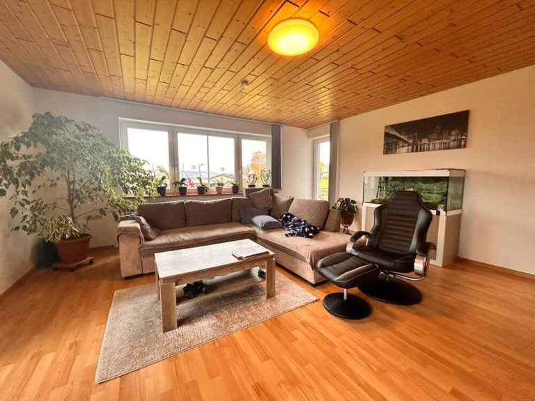 Immobilienangebot - Frauenau - Alle - Wohnen auf 144 qm plus Gartenanteil - Platz für die ganze Familie !