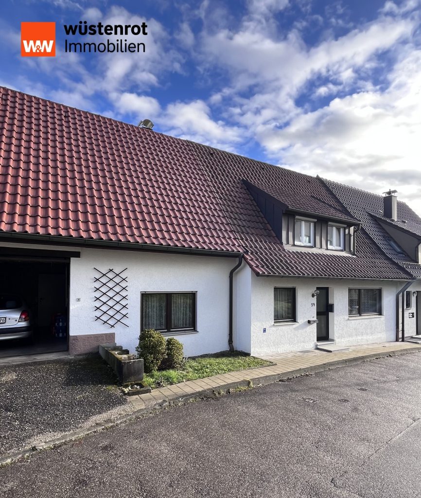 Immobilienangebot - Esslingen am Neckar / Sulzgries - Alle - RESERVIERT  Esslingen-Sulzgries . . . . älteres Haus mit Aussicht sucht frische Ideen