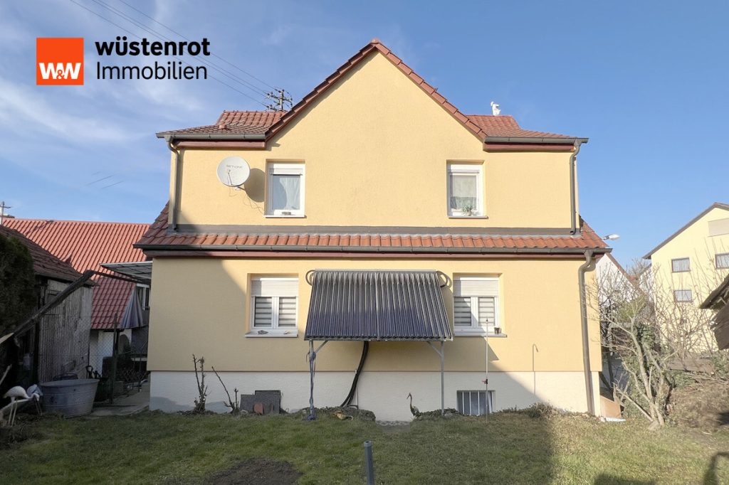 Immobilienangebot - Erdmannhausen - Alle - Charmantes Zweifamilienhaus in Erdmannhausen - der Natur ganz nah
