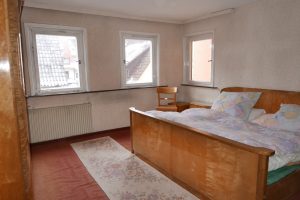 Immobilienangebot - Freudenstadt - Alle - Viel Platz auf kleinem Grundstück!
Einfamilienhaus im Zentrum von Freudenstadt in ruhiger Lage.