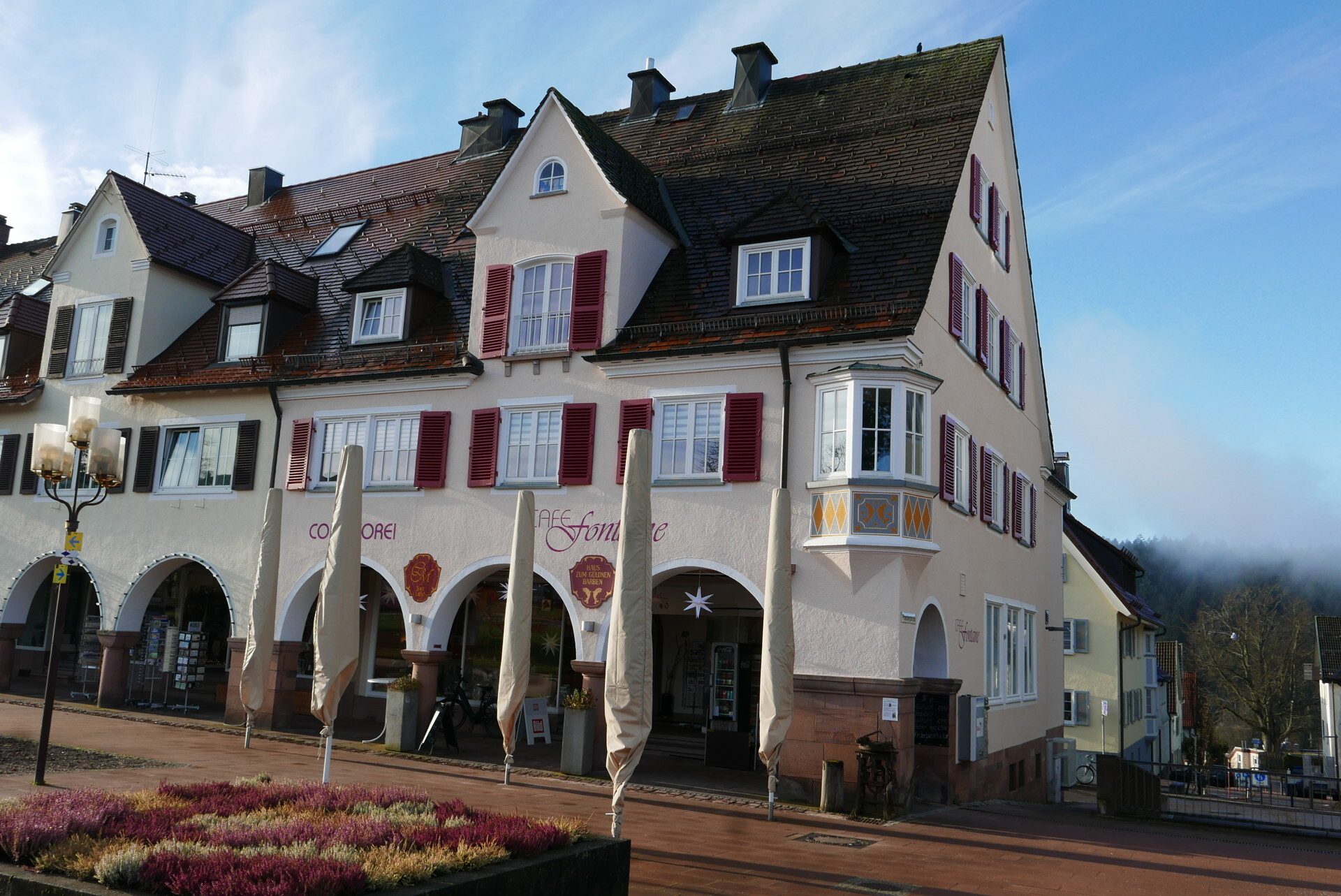 Immobilienangebot - Freudenstadt - Alle - Freudenstadt unterer Marktplatz!
Gut vermietetes Wohn- und Geschäftshaus in Toplage!