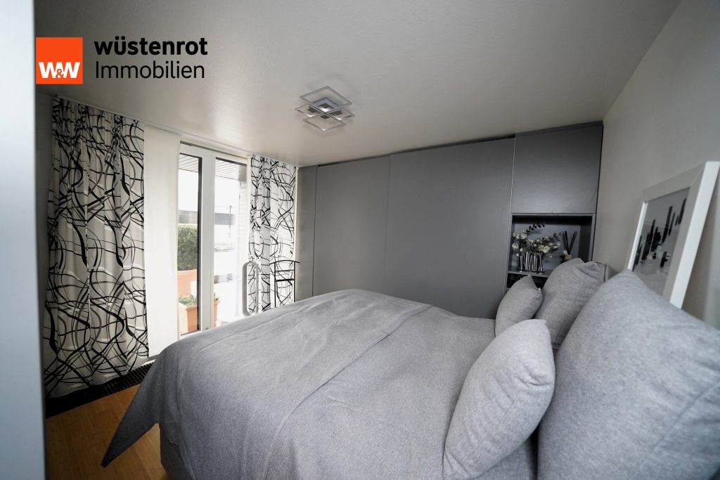 Immobilienangebot - München - Alle - Außergewöhnliche Dachterrassenwohnung mit Wintergarten in Solln