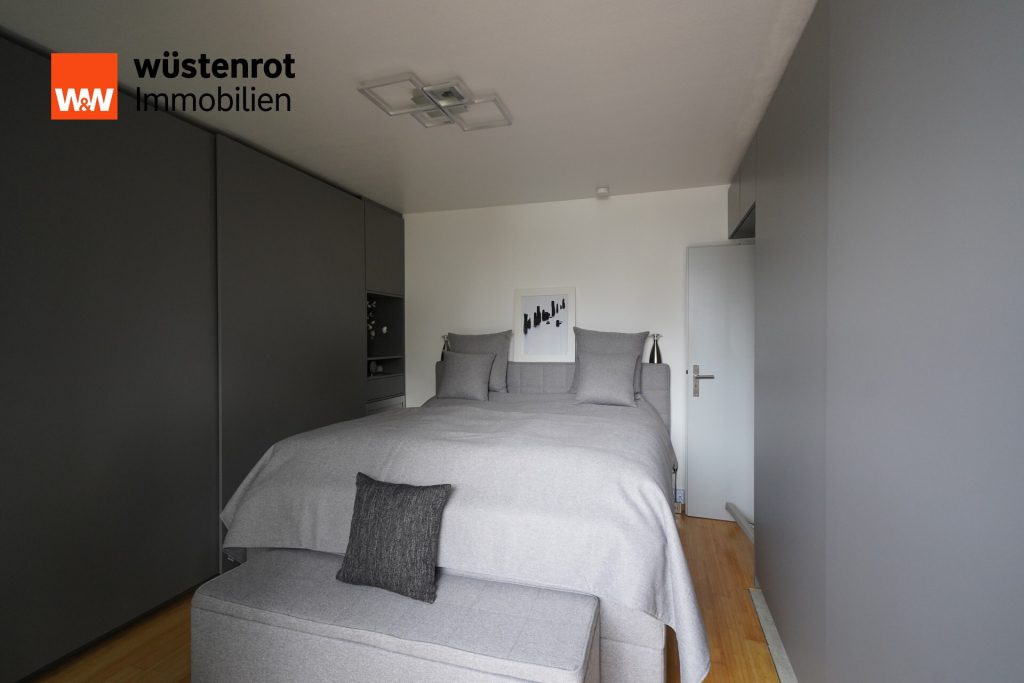 Immobilienangebot - München - Alle - Außergewöhnliche Dachterrassenwohnung mit Wintergarten in Solln