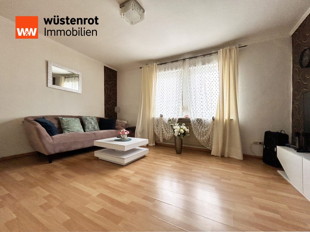 Immobilienangebot - Villingen-Schwenningen in Schwenningen - Alle - Miete war gestern - jetzt ins Eigenheim.
4 elegante Zimmer auf 83 m². Großzügig
wohnen auf 2 Ebenen.
