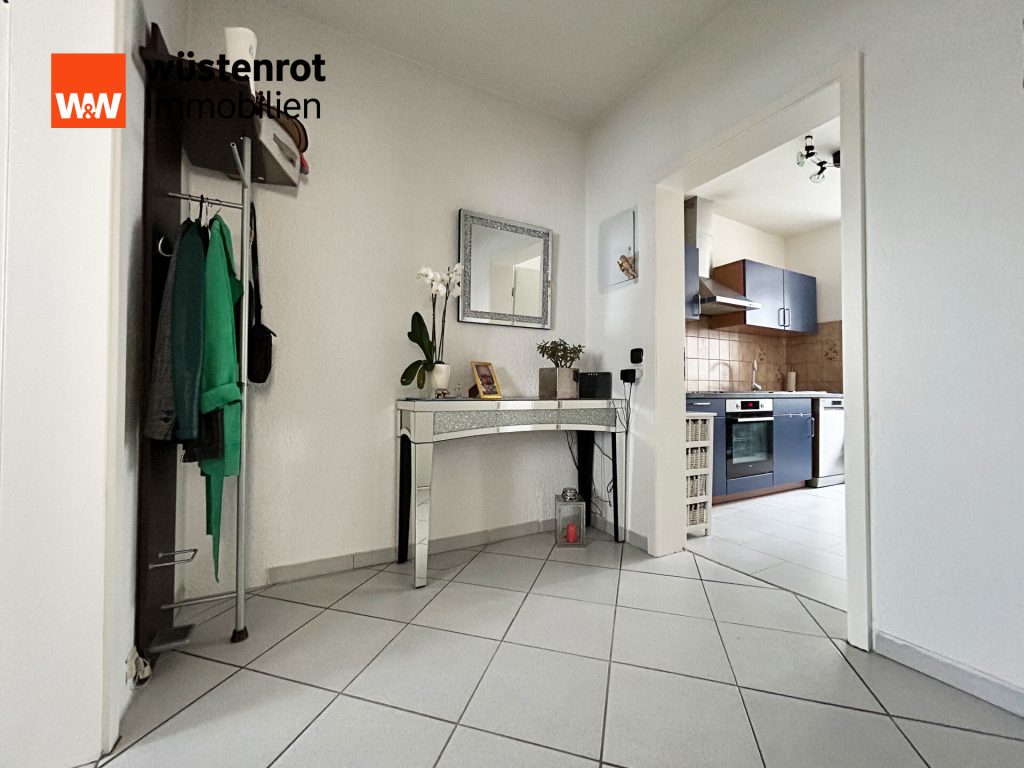 Immobilienangebot - Villingen-Schwenningen in Schwenningen - Alle - Miete war gestern - jetzt ins Eigenheim.
4 elegante Zimmer auf 83 m². Großzügig
wohnen auf 2 Ebenen.