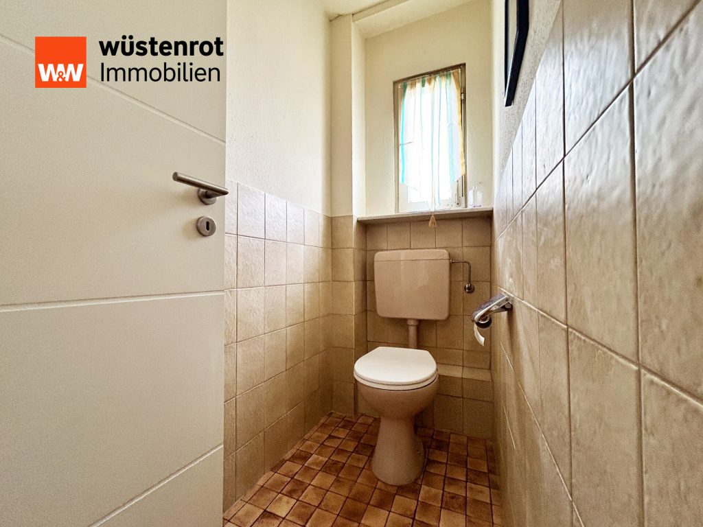 Immobilienangebot - Villingen-Schwenningen in Schwenningen - Alle - Miete war gestern - jetzt ins Eigenheim.
4 elegante Zimmer auf 83 m². Großzügig
wohnen auf 2 Ebenen.