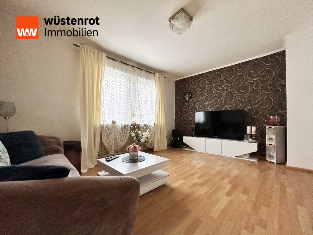 Immobilienangebot - Villingen-Schwenningen in Schwenningen - Alle - Miete war gestern - jetzt ins Eigenheim.
4 elegante Zimmer auf 83 m². Großzügig
wohnen auf 2 Ebenen.