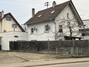 Immobilienangebot - Hohentengen - Alle - 2-Familienhaus mit Potenzial in zentraler Lage – Ideal für Kapitalanleger oder Handwerker