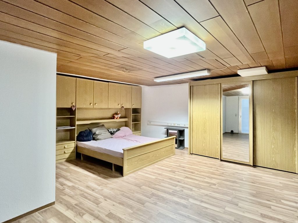 Immobilienangebot - Hohentengen - Alle - 2-Familienhaus mit Potenzial in zentraler Lage – Ideal für Kapitalanleger oder Handwerker