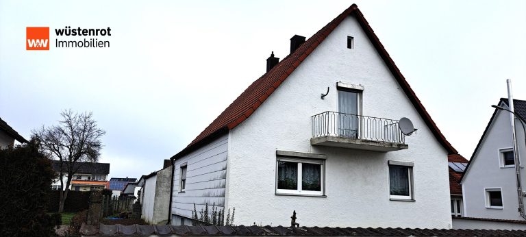 Immobilienangebot - Ingolstadt / Zuchering - Alle - Kleines, älteres Einfamilienhaus mit großem Grundstück