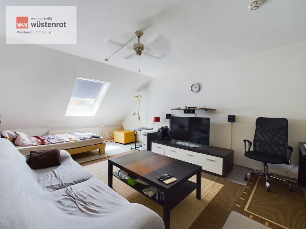 Immobilienangebot - Hannover - Alle - Investieren oder Einziehen? - Dachgeschosswohnung mit Parkplatz
