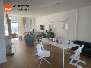 Immobilienangebot - Stuttgart Stuttgart-West - Alle - Exklusives City-Leben in S-West: Elegante 160 m² Wohnung mit Balkon, Aufzug und Tiefgarage, Bj.2015