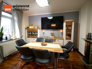 Immobilienangebot - Duisburg / Beeck - Alle - 3,5 - 4,5 Zimmer Wohnung im 1.OG - mit Dachterrasse, Wintergarten und Einbauküche!!!