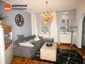 Immobilienangebot - Duisburg / Beeck - Alle - 3,5 - 4,5 Zimmer Wohnung im 1.OG - mit Dachterrasse, Wintergarten und Einbauküche!!!