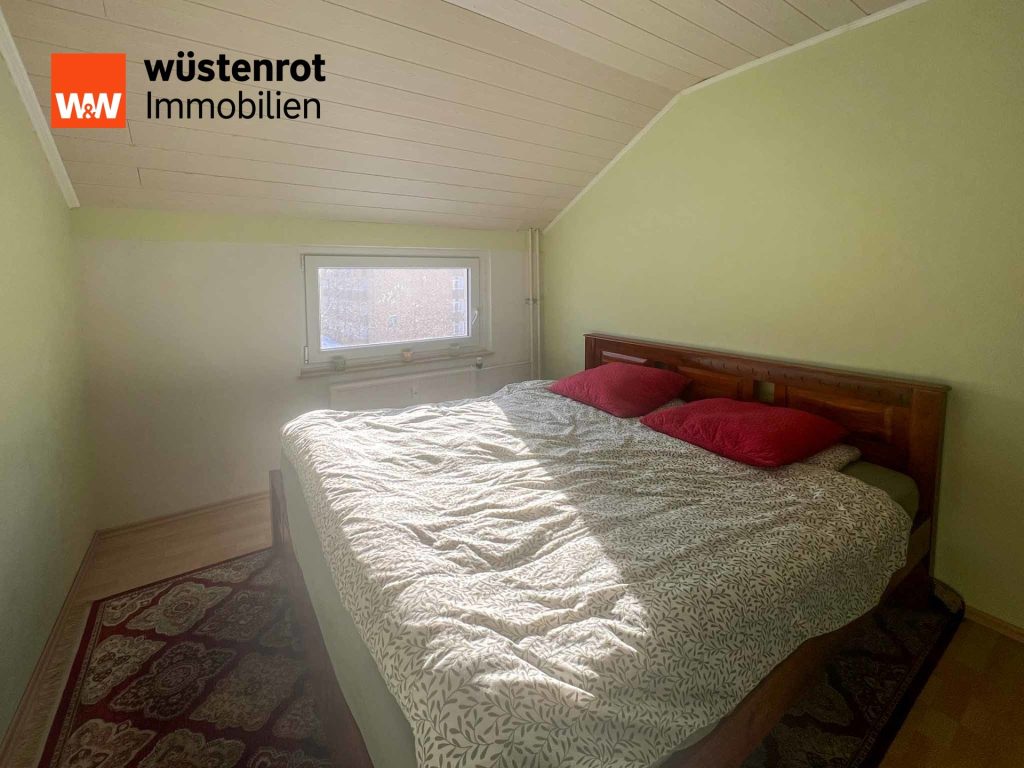 Immobilienangebot - Altenau - Alle - Schickes Dachgeschoß mit 57m² Südseite Balkon und Keller
