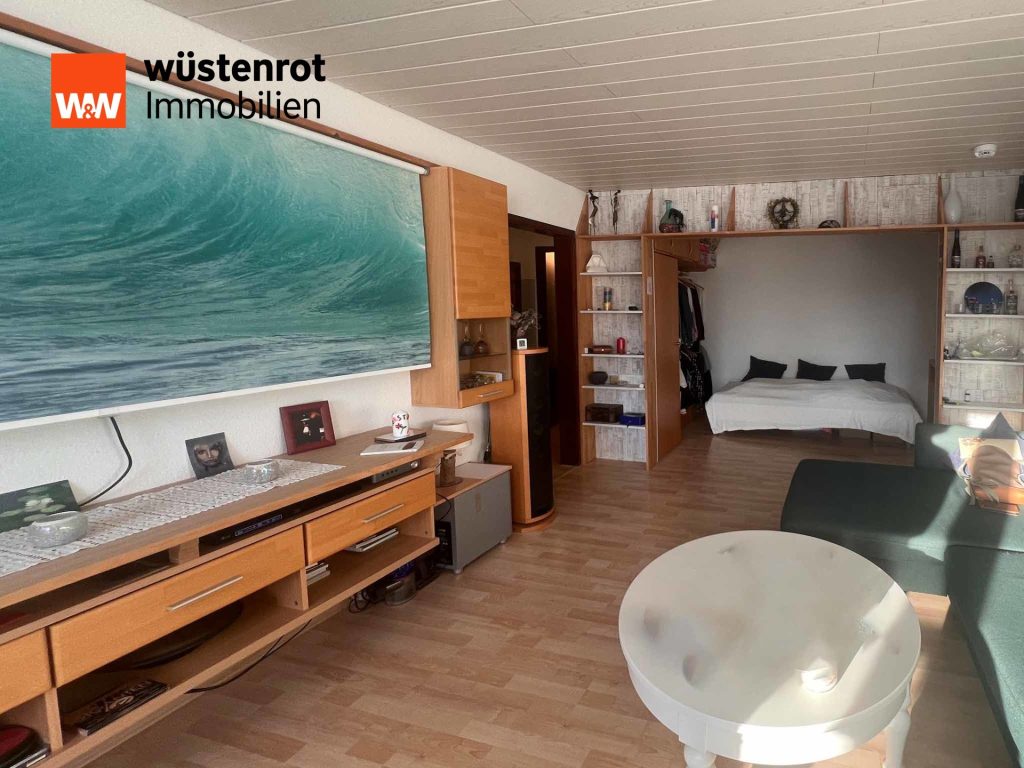 Immobilienangebot - Altenau - Alle - Schickes Dachgeschoß mit 57m² Südseite Balkon und Keller
