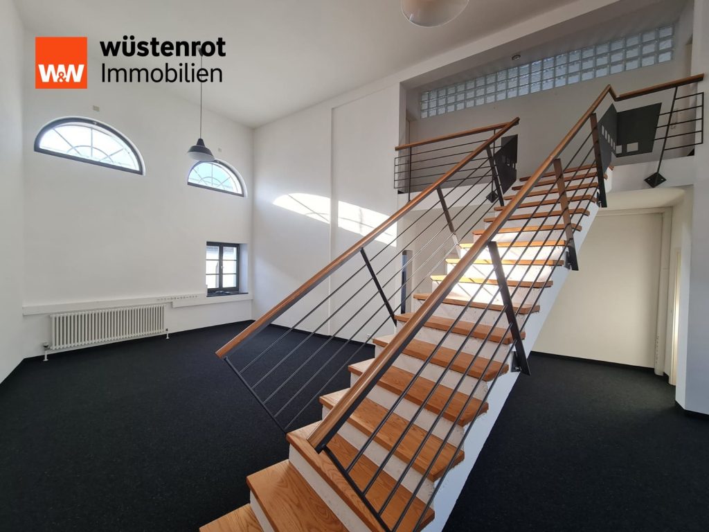 Immobilienangebot - Grafenau - Alle - Mega „LOFT“ in der Säumerstadt Grafenau.
- Eine ganz besondere Immobilie