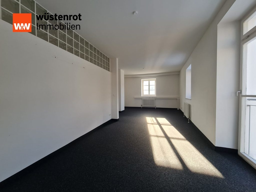 Immobilienangebot - Grafenau - Alle - Mega „LOFT“ in der Säumerstadt Grafenau.
- Eine ganz besondere Immobilie