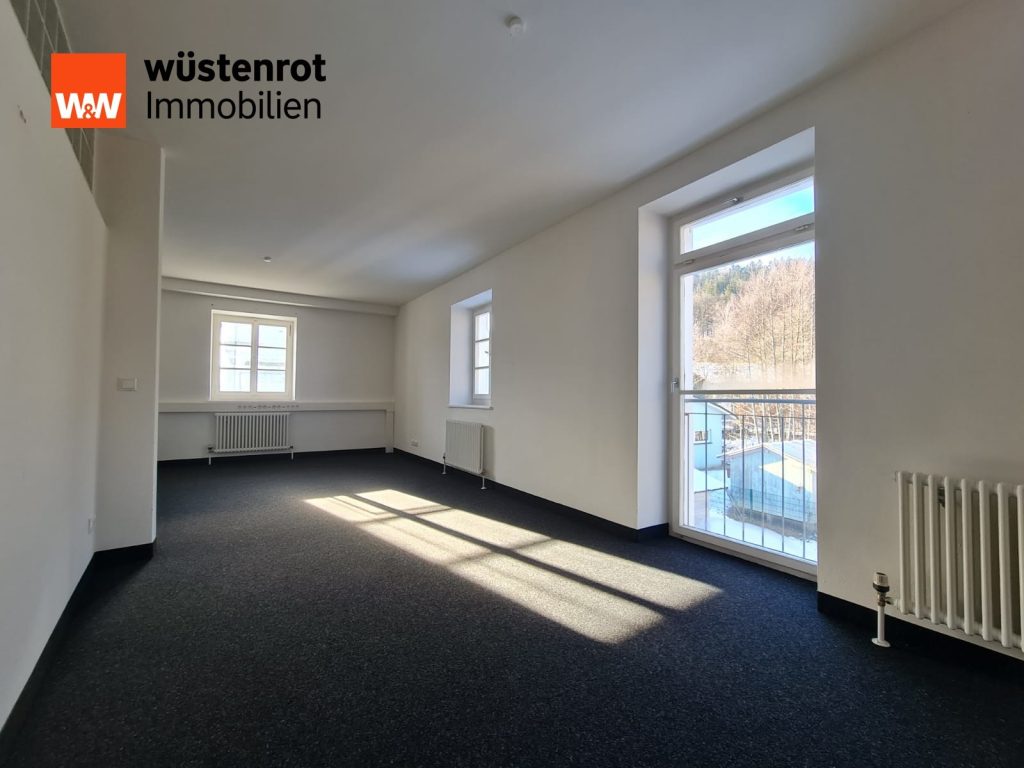 Immobilienangebot - Grafenau - Alle - Mega „LOFT“ in der Säumerstadt Grafenau.
- Eine ganz besondere Immobilie