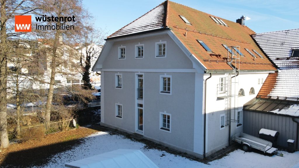Immobilienangebot - Grafenau - Alle - Mega „LOFT“ in der Säumerstadt Grafenau.
- Eine ganz besondere Immobilie