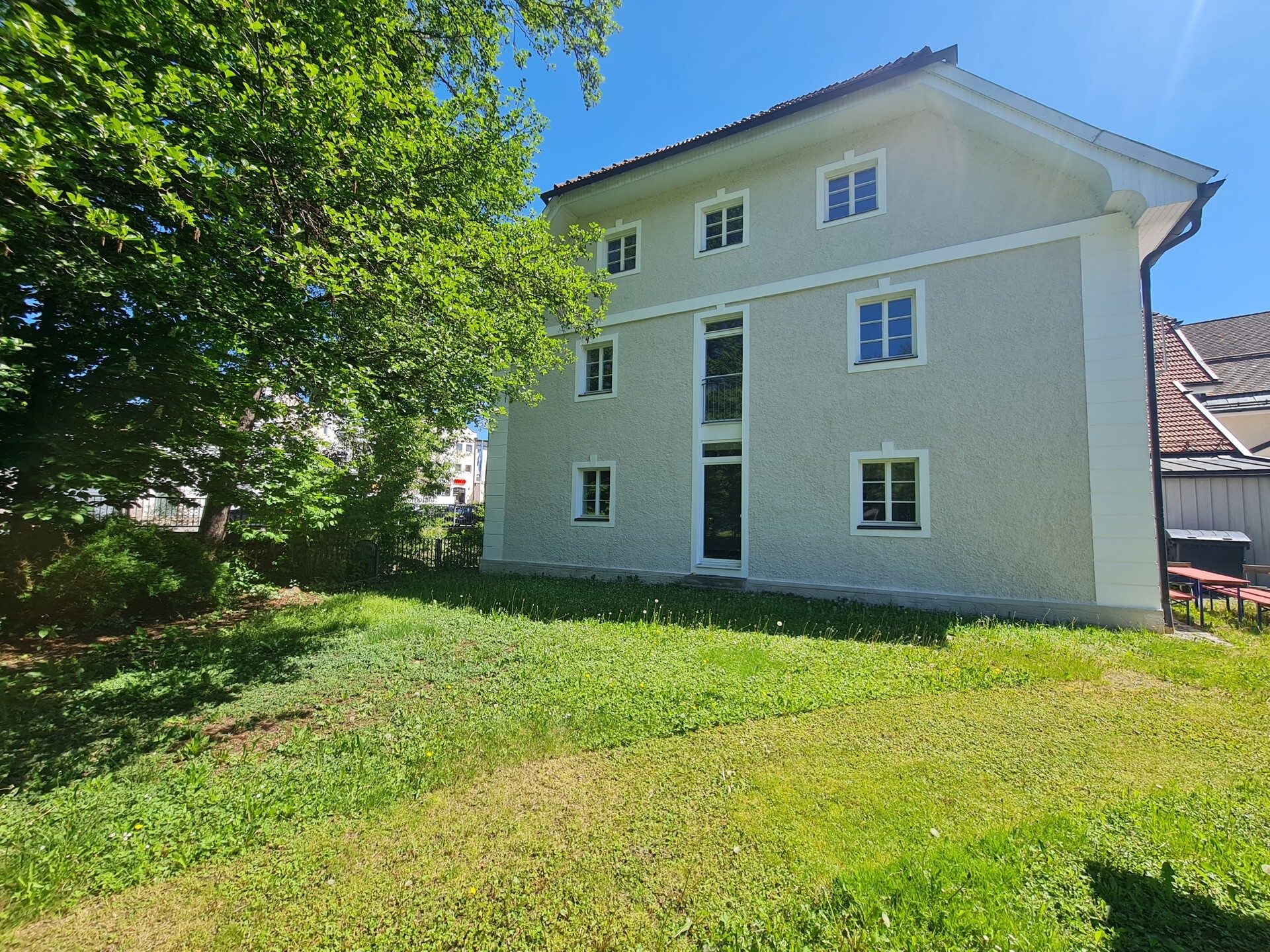 Immobilienangebot - Grafenau - Alle - Etwas ganz Besonderes - hier macht Arbeit Spaß!
Büro, Kanzlei, Galerie, Atelier, Co-Working, uvm...