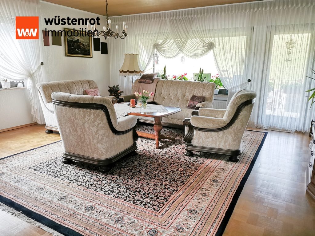 Immobilienangebot - Gummersbach / Bernberg - Alle - ***Großzügiges Wohnhaus mit Potenzial für Einliegerwohnung in Gummersbach-Bernberg!***