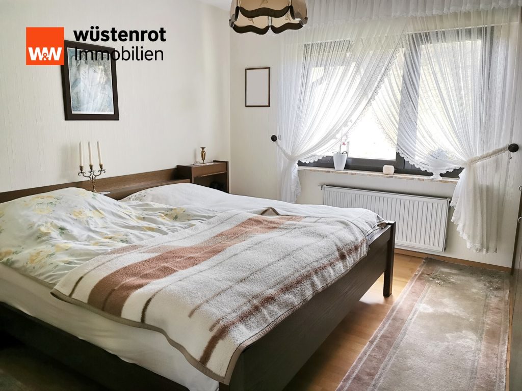 Immobilienangebot - Gummersbach / Bernberg - Alle - ***Großzügiges Wohnhaus mit Potenzial für Einliegerwohnung in Gummersbach-Bernberg!***