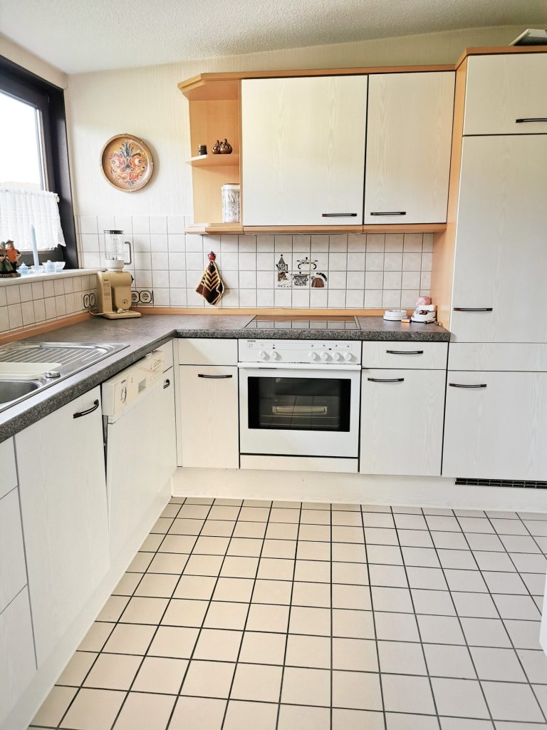 Immobilienangebot - Gummersbach / Bernberg - Alle - ***Großzügiges Wohnhaus mit Potenzial für Einliegerwohnung in Gummersbach-Bernberg!***