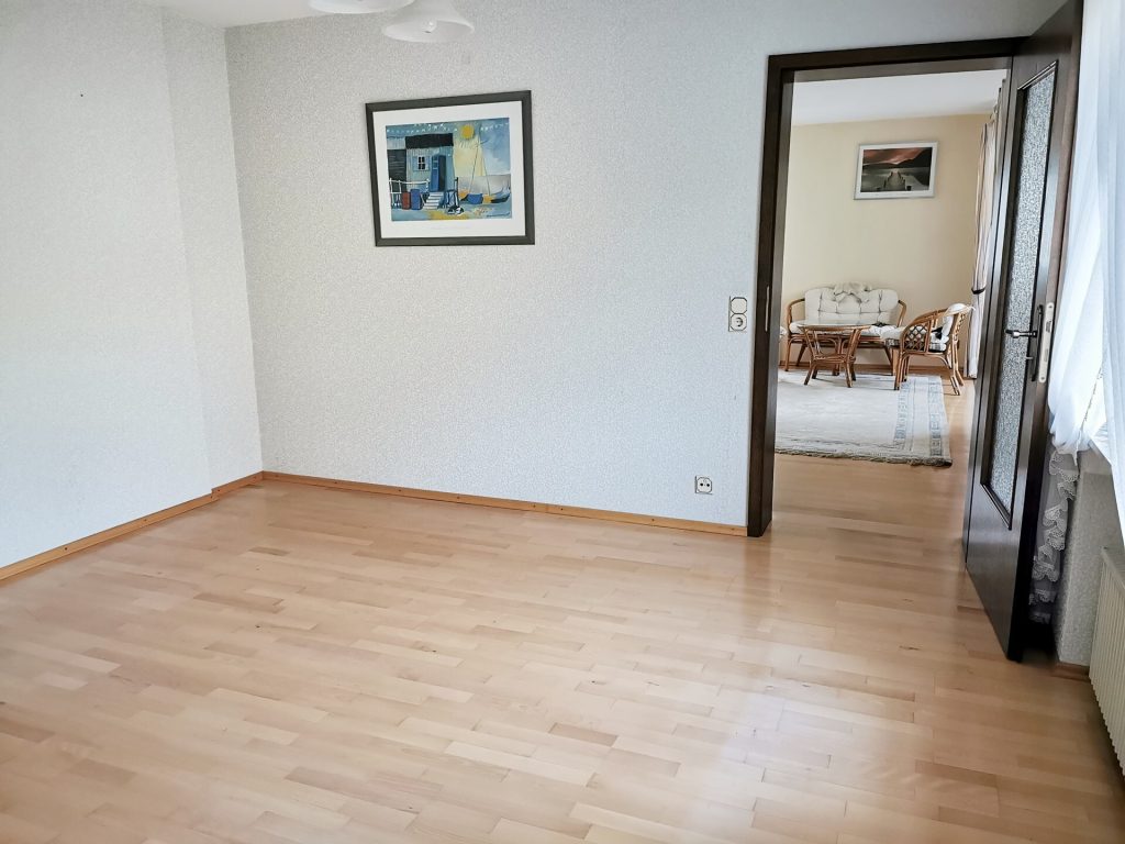 Immobilienangebot - Gummersbach / Bernberg - Alle - ***Großzügiges Wohnhaus mit Potenzial für Einliegerwohnung in Gummersbach-Bernberg!***
