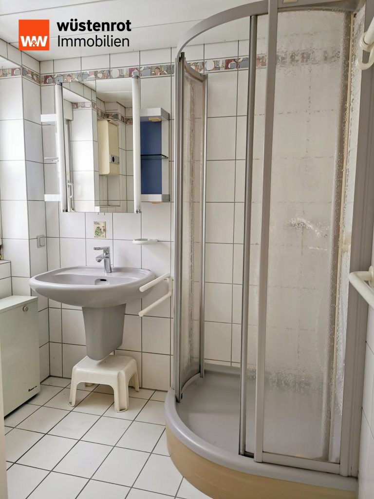 Immobilienangebot - Siegen / Weidenau - Alle - ***Familienfreundliches Einfamilienhaus mit großem Potenzial in Siegen-Weidenau!***